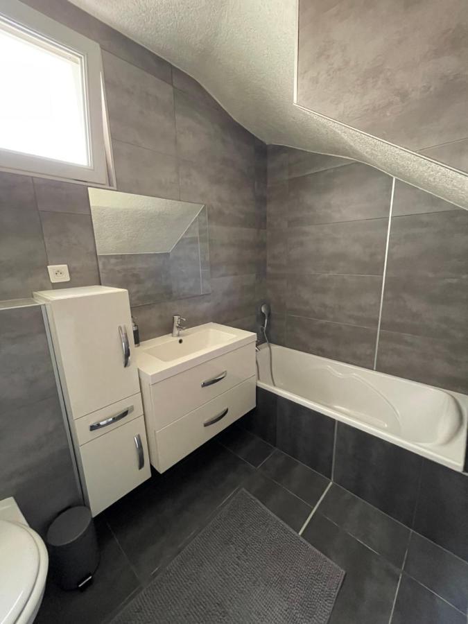 Appartement Bes,, Chaleureux Et Confortable Avec Entree Independante Wittenheim Ngoại thất bức ảnh